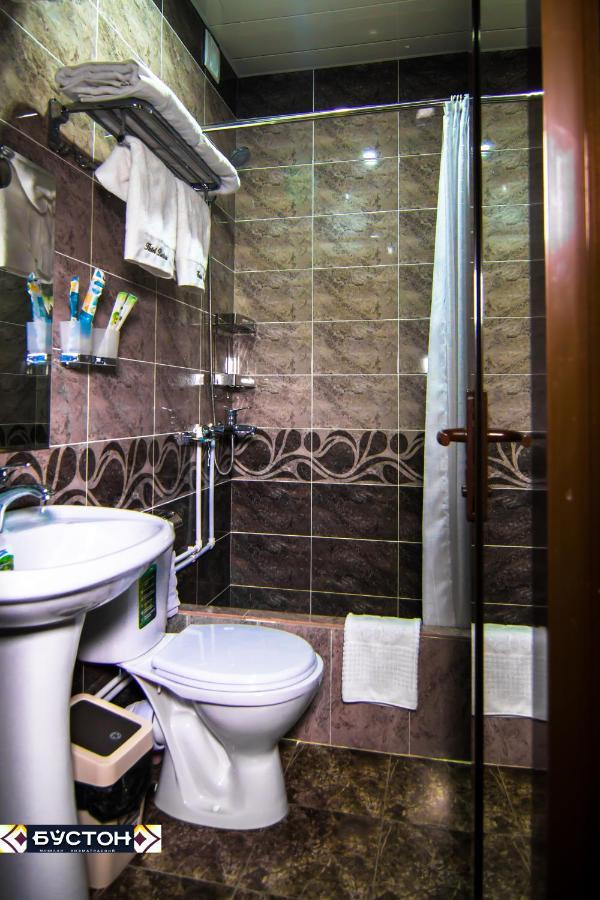 Hotel Buston Chkalovsk Exterior foto